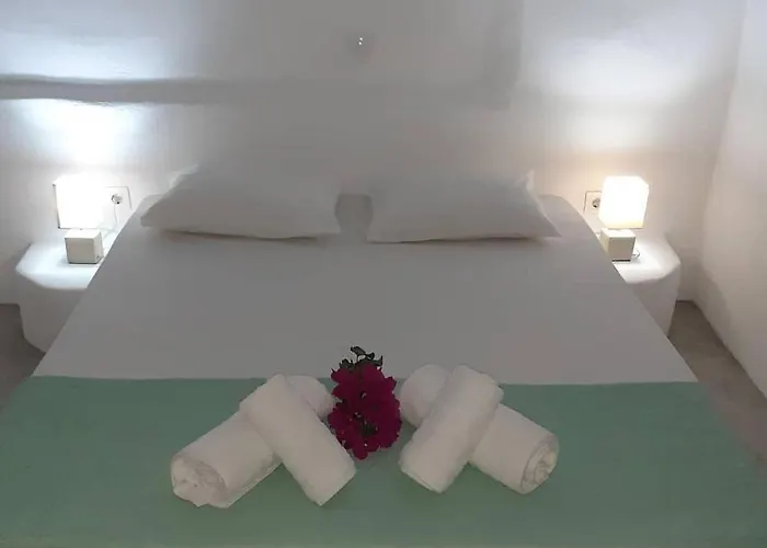 בית הארחה Thea Serifos